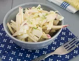 салат с яблоком