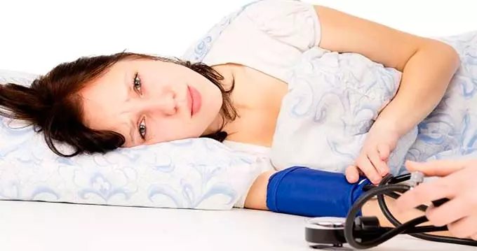 замер давления лежа