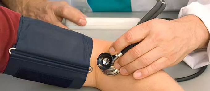 Причины скачков артериального давления на фоне проявления простуды или гриппа замер давления