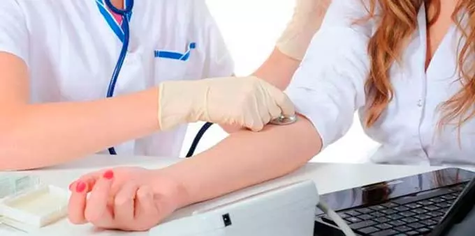 Скачки артериального давления после родов давление у женщины