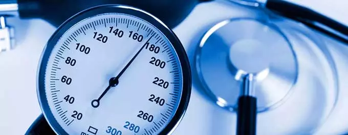 Что такое изолированная систолическая гипертония? высокое верхнее давление