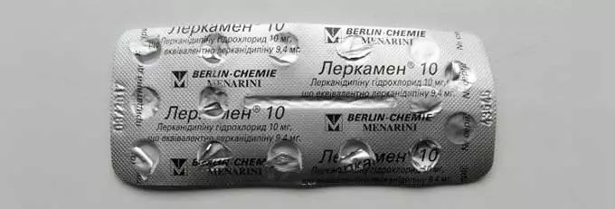 Пластина таблеток Леркамен
