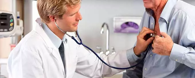 Прослушивание у кардиолога