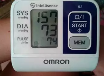 Давление на тонометре 157/73