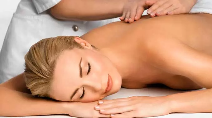 Как понизить артериальное давление посредством массажа при гипертонической болезни Массаж спины