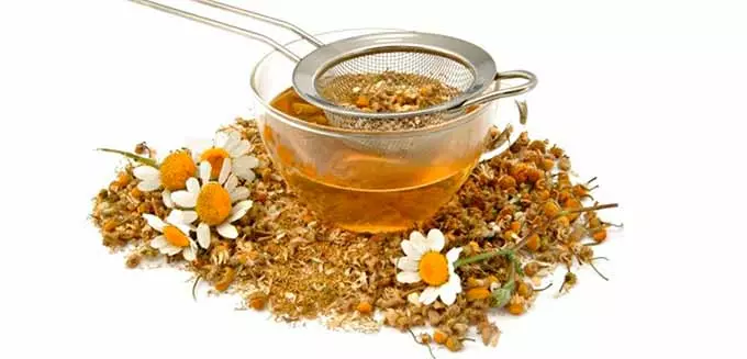 Настой из ромашки